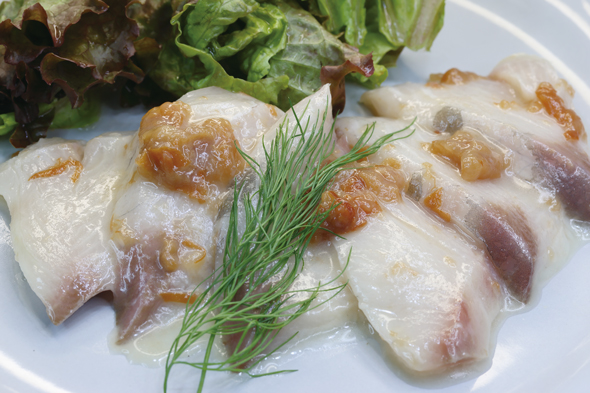 �Ԃ�̔~�|�a���J���p�b�`��